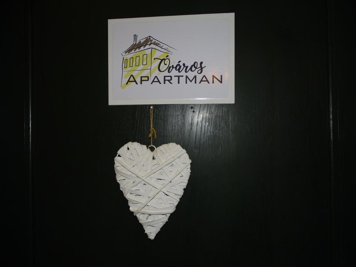 Ovaros Apartman Veszprem Luaran gambar