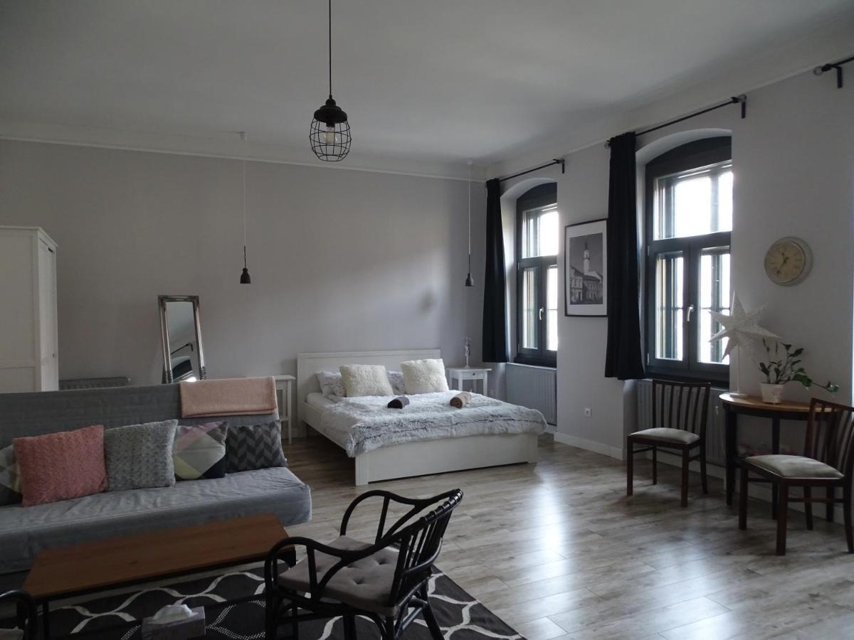 Ovaros Apartman Veszprem Luaran gambar