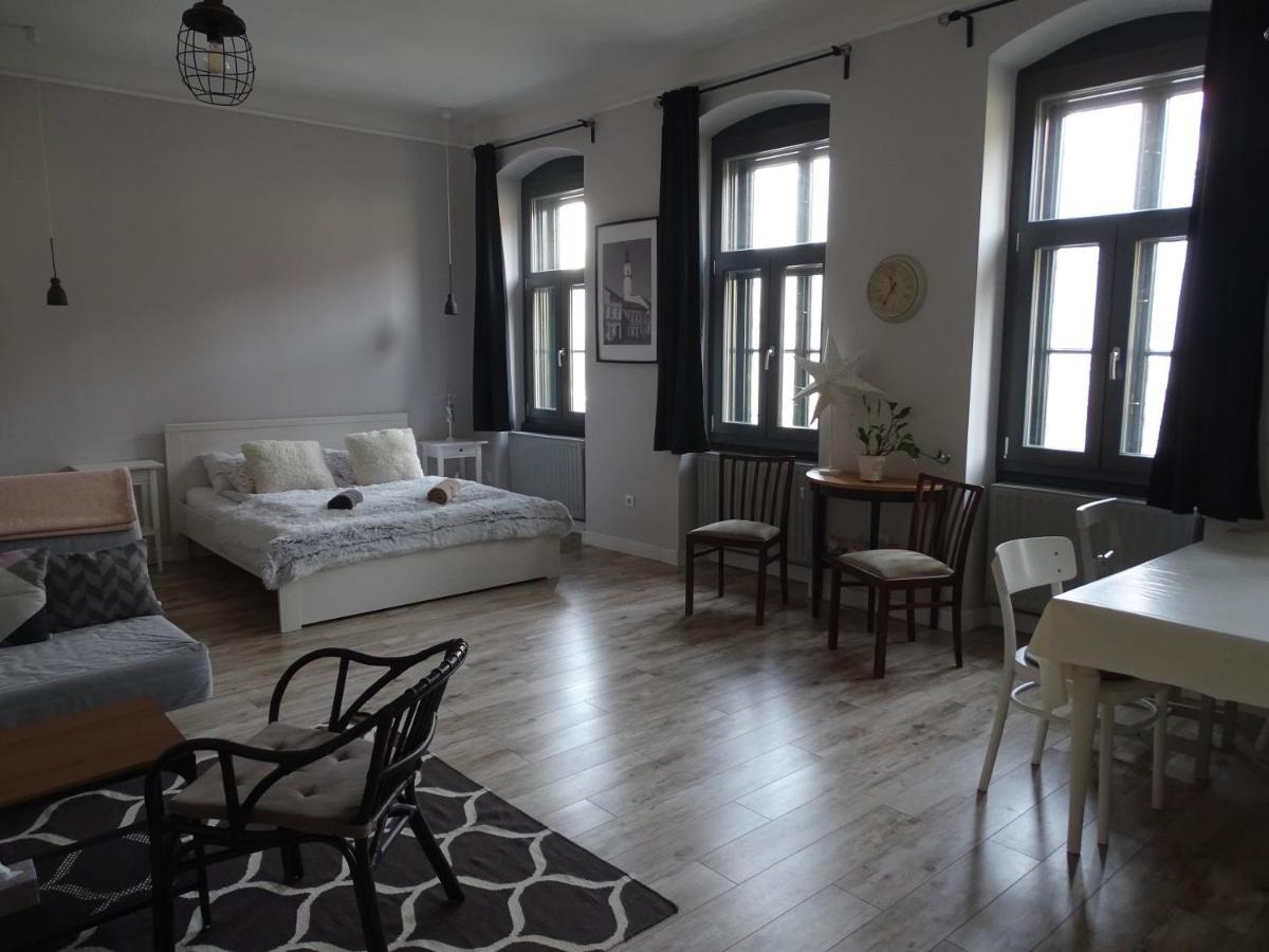Ovaros Apartman Veszprem Luaran gambar