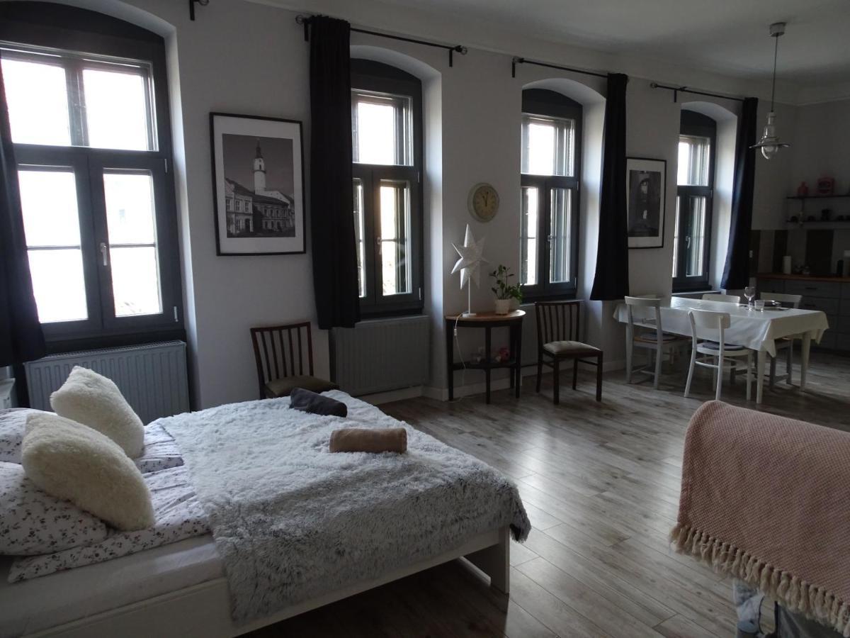Ovaros Apartman Veszprem Luaran gambar