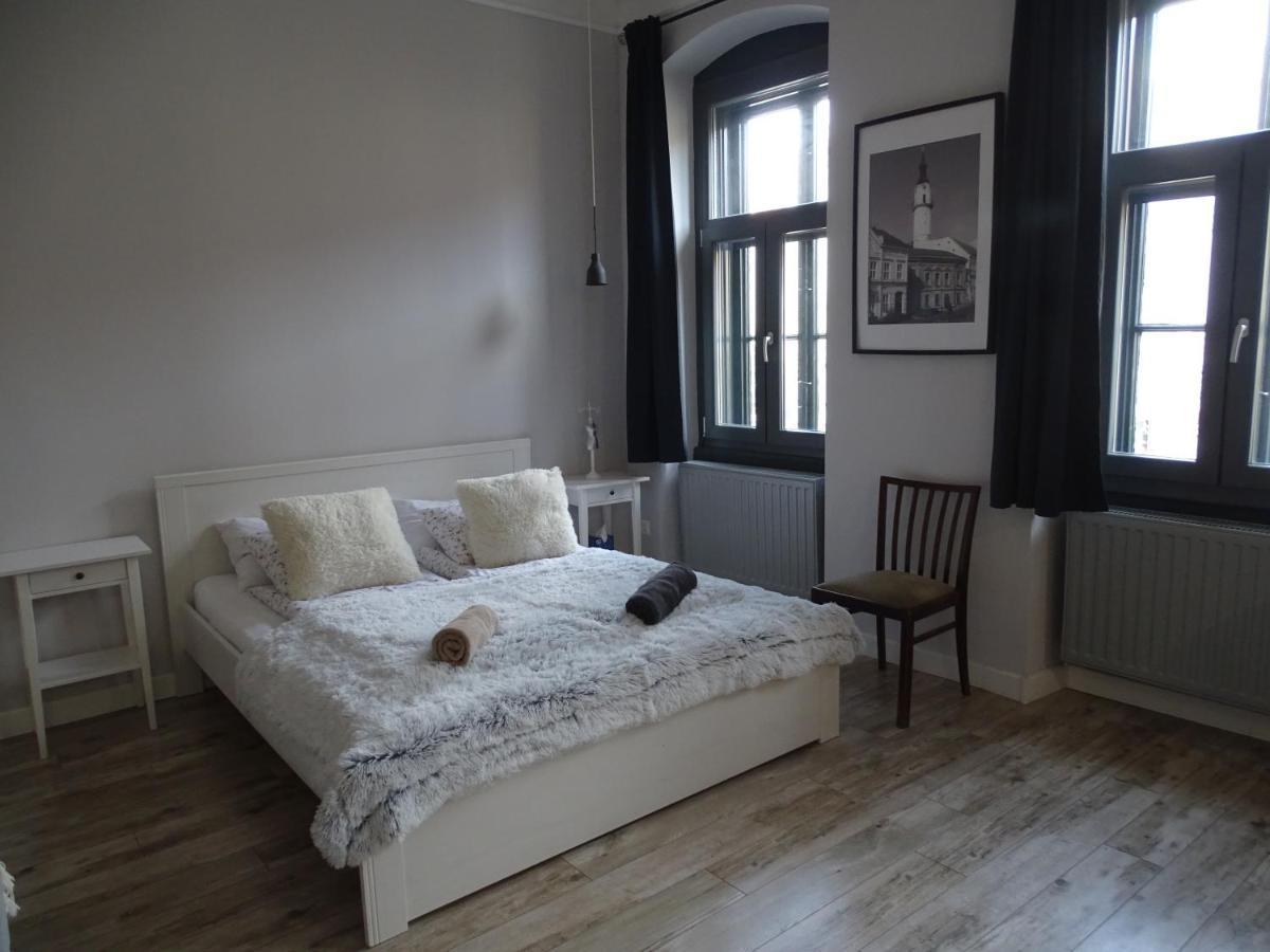 Ovaros Apartman Veszprem Luaran gambar