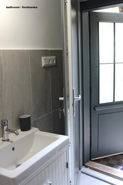 Ovaros Apartman Veszprem Luaran gambar