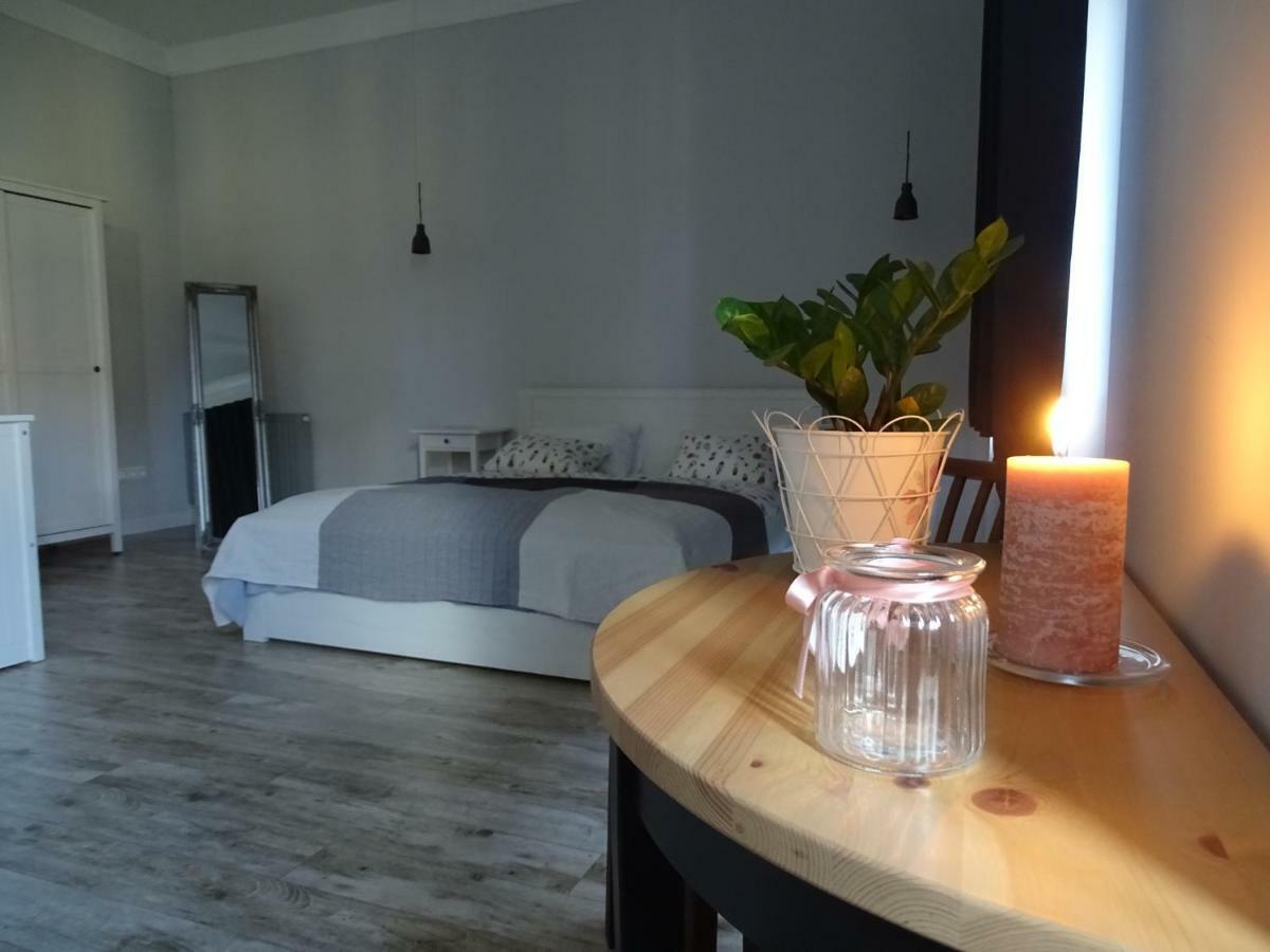 Ovaros Apartman Veszprem Luaran gambar